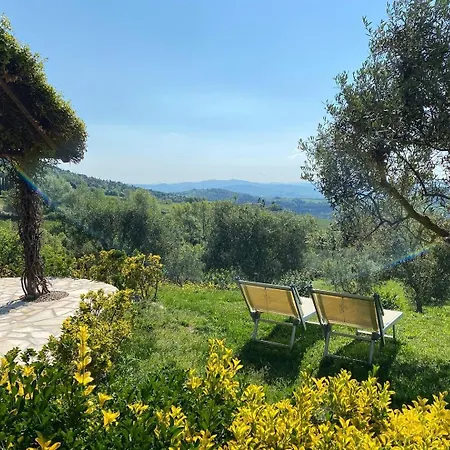 Relais Poggio Del Melograno * Монтекатини-Валь-ди-Чечина