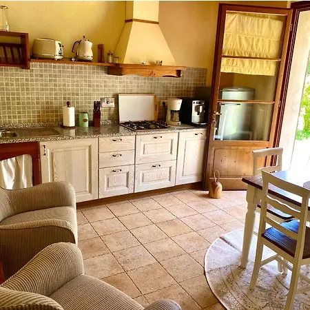 Relais Poggio Del Melograno *